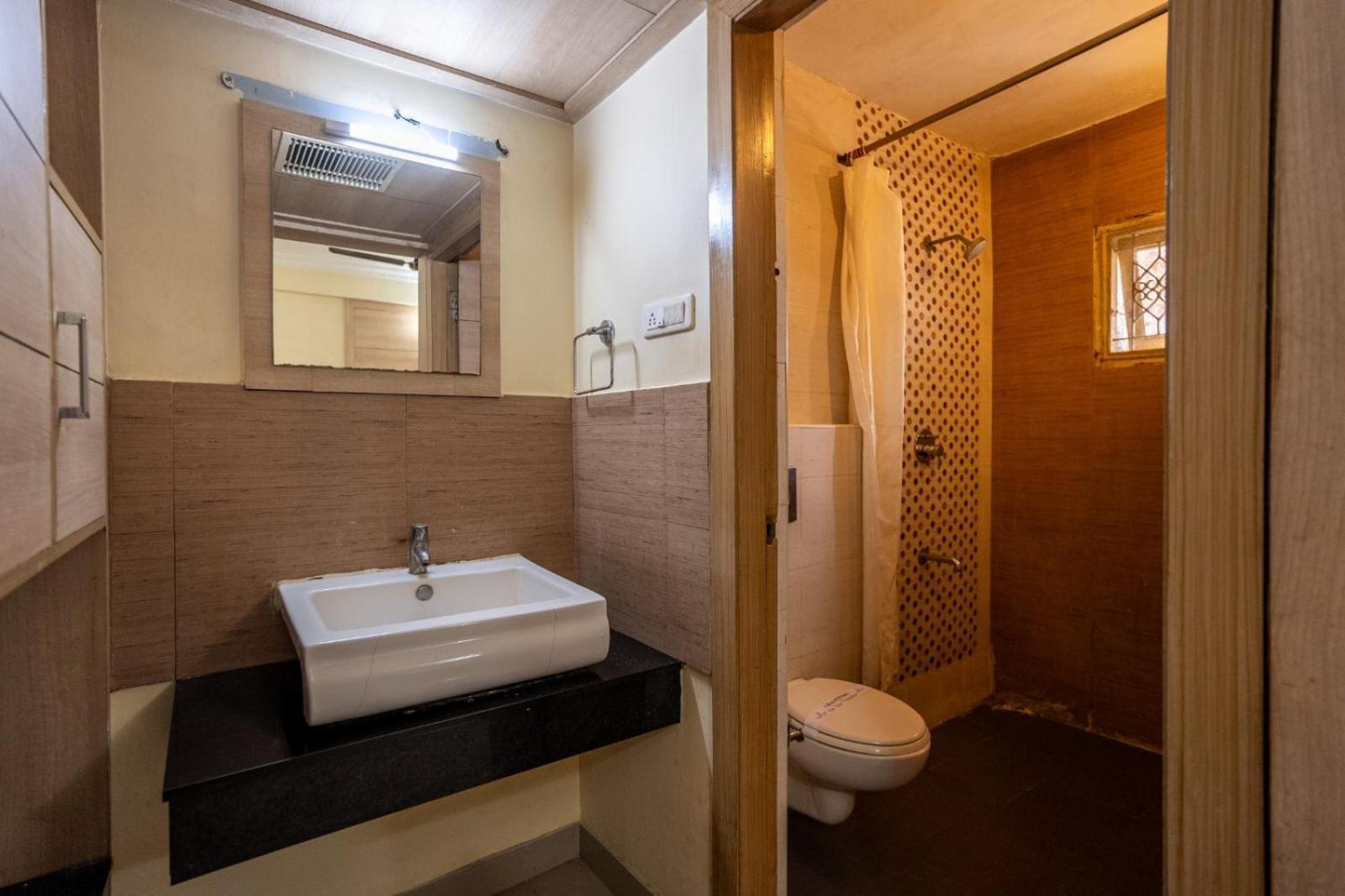 Sree Bharani Hotels Tirunelveli Dış mekan fotoğraf