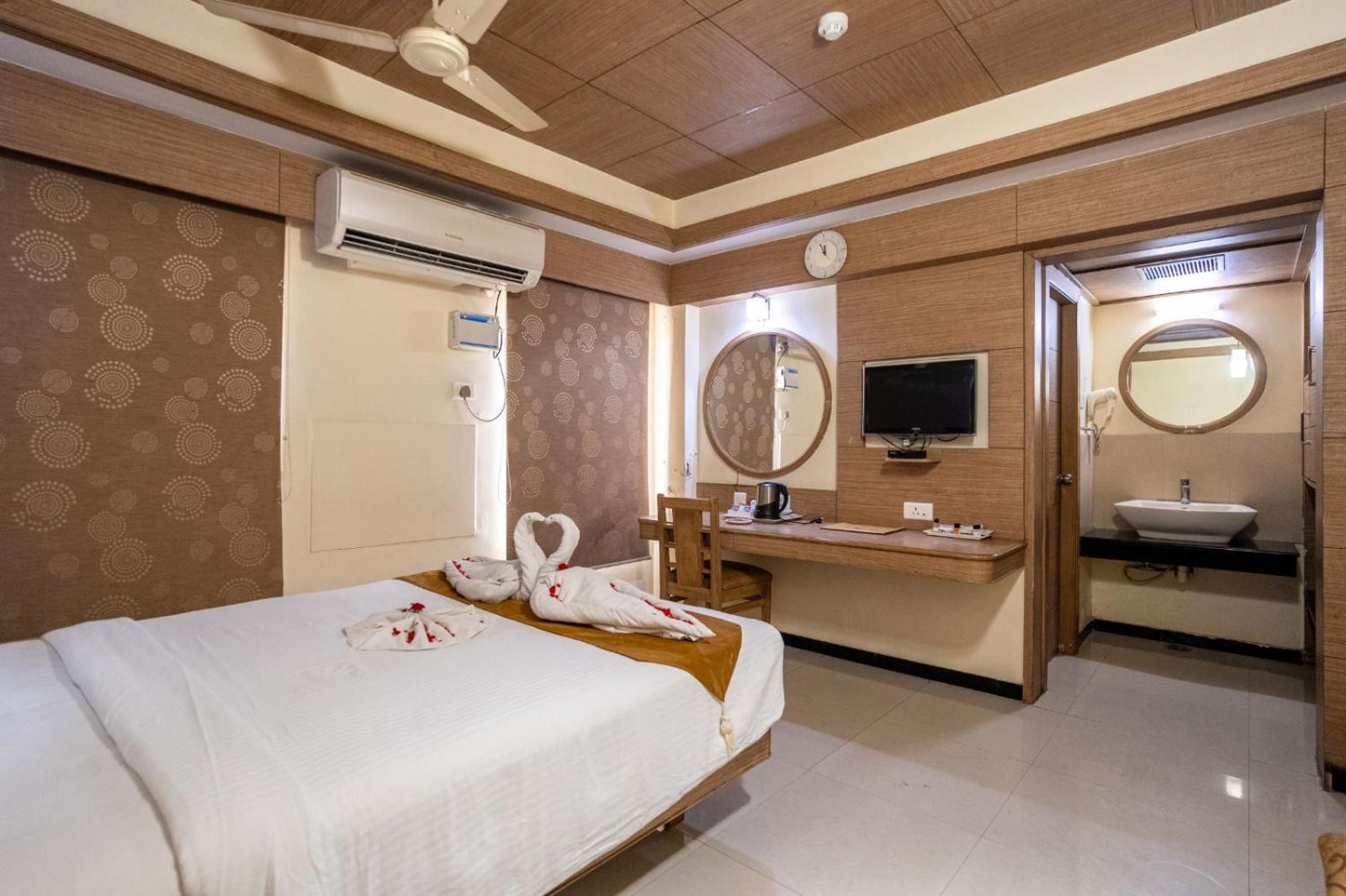 Sree Bharani Hotels Tirunelveli Dış mekan fotoğraf