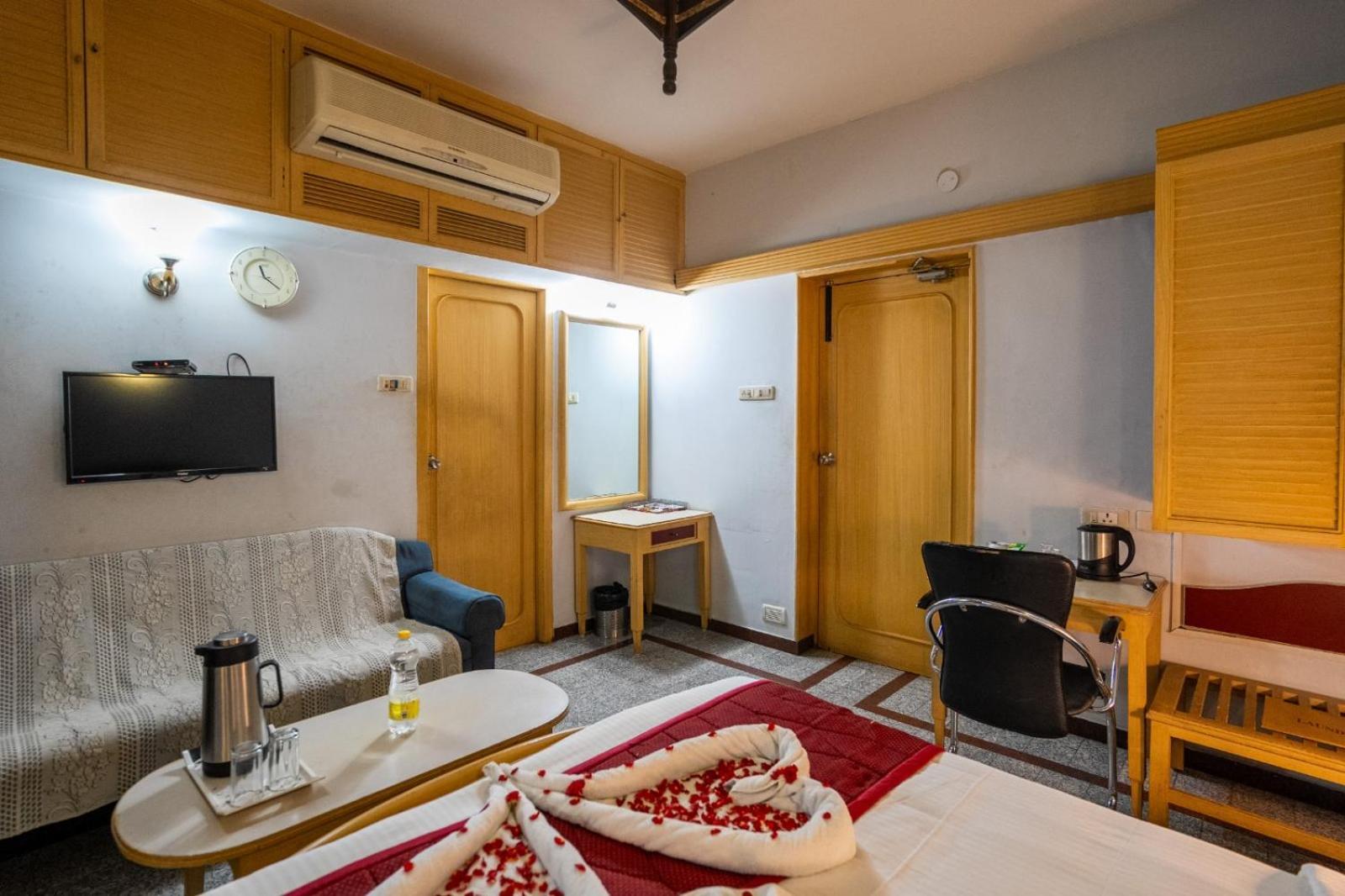 Sree Bharani Hotels Tirunelveli Dış mekan fotoğraf