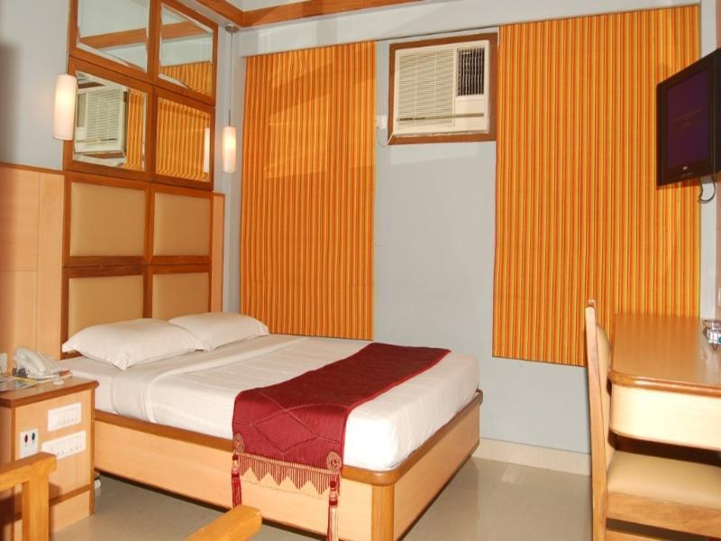Sree Bharani Hotels Tirunelveli Dış mekan fotoğraf