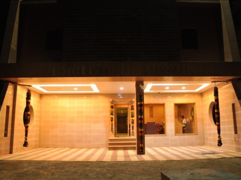 Sree Bharani Hotels Tirunelveli Dış mekan fotoğraf